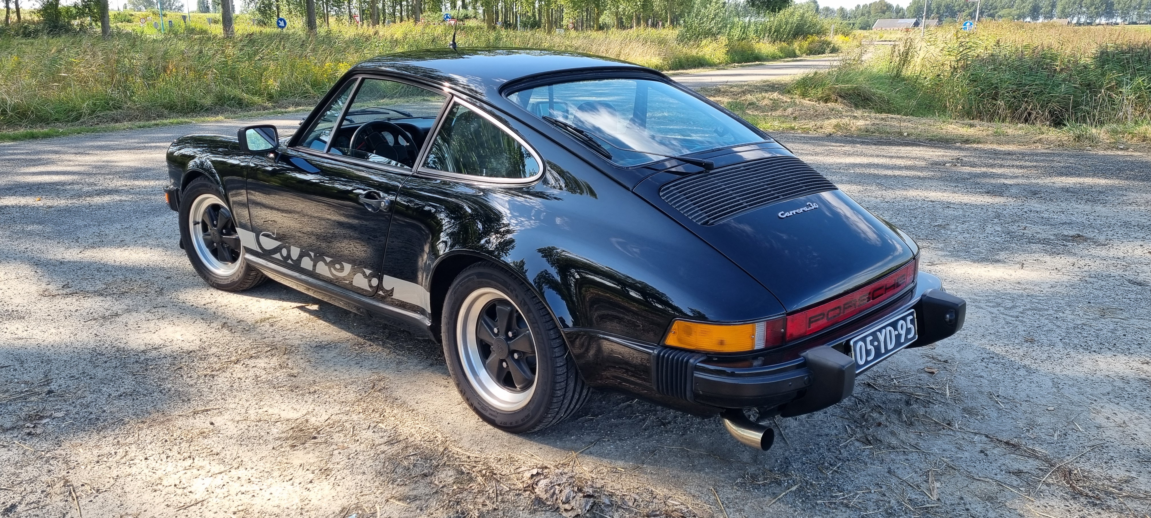 Porsche 911 Carrera 3.0